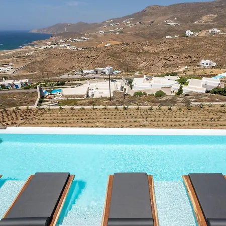 Mega Mansion Mykonos 2 וילה